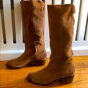 Knee length Leather boots!